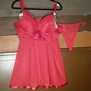 NWT 2X Super Sexy Daisy Fuentes Red Babydoll Lingerie W/matching Thong
